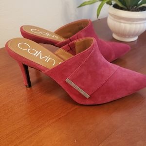 Calvin Klein burgundy suede slip on heels 🌺
